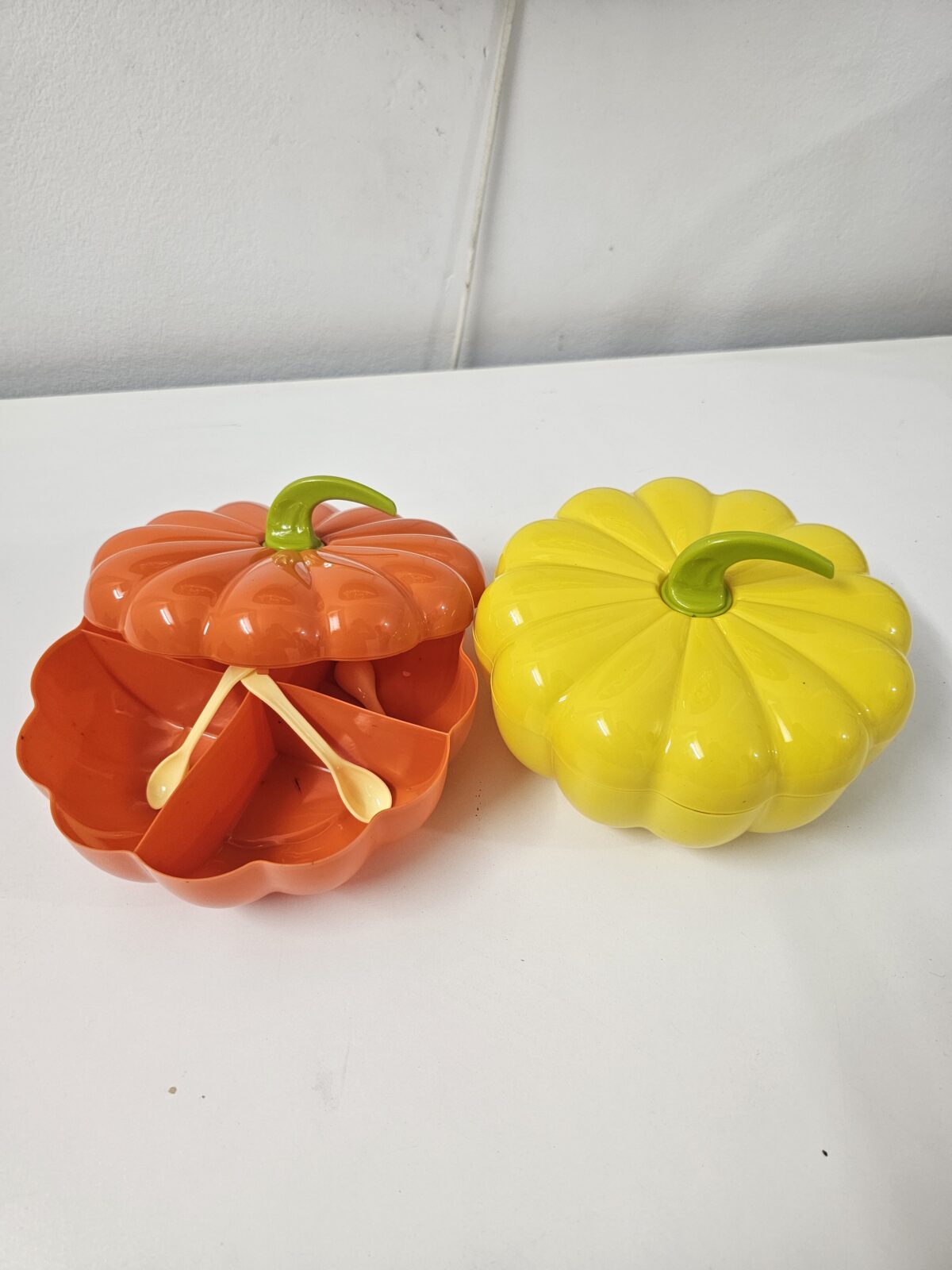 Pumpkin Shape Multi-Compartment Spice Box with Spoons - Image 2