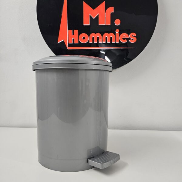 15 Liter Premium Grey Pedal Dustbin – Durable & Hygienic Waste Bin